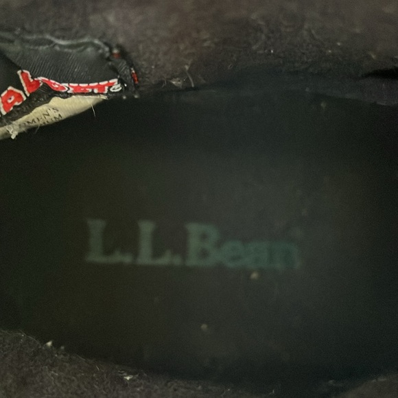 L.L. Bean Prima Loft suede boots. Like new. Great grip. Warm. Size 8. EUC. - Picture 5 of 6
